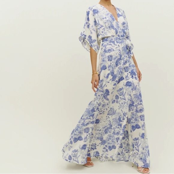 Reformation Dresses & Skirts - Reformation Winslow Dress - Size M perfect condition